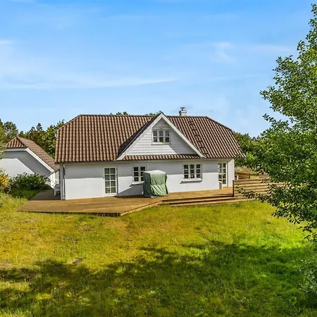 Thorben - 3-5km From The Sea By Interhome *