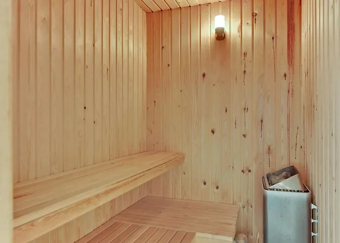 Thorben - 3-5km From The Sea By Interhome